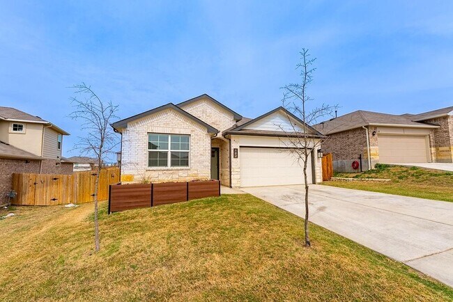 Foto del edificio - 142 Solitude Dr