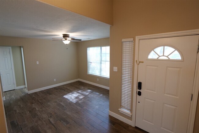 Building Photo - 24402 Pepperrell Pl St