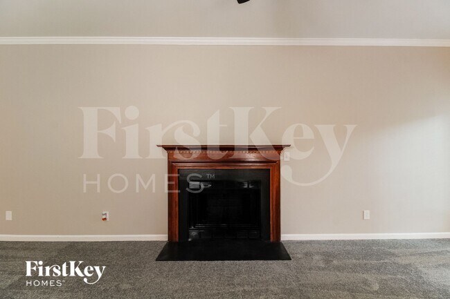 Foto del edificio - 3612 River Lake Ct