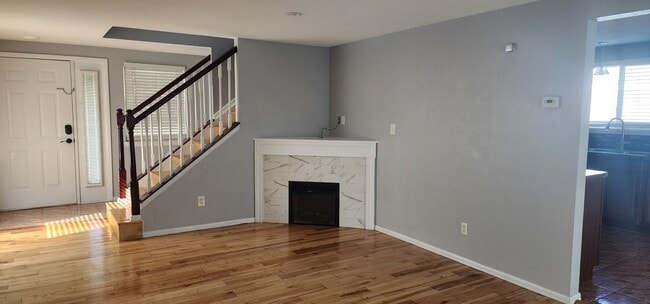 Building Photo - 4236 S Tempe Ct