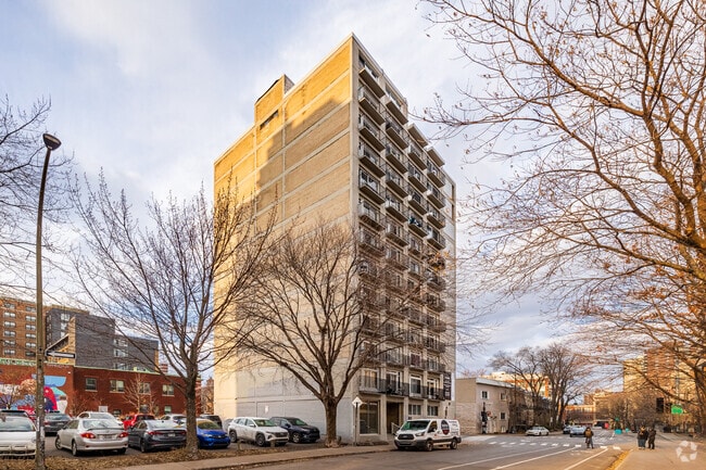 Building Photo - 105 Milton Street