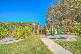 Building Photo - 9940 S Ocean Dr