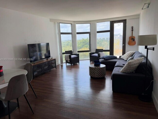 Foto del edificio - 3375 N Country Club Dr