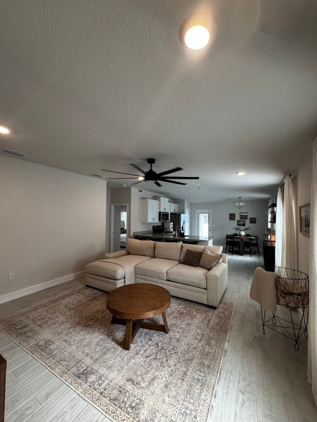 Building Photo - 36140 Trinity Glade Rd