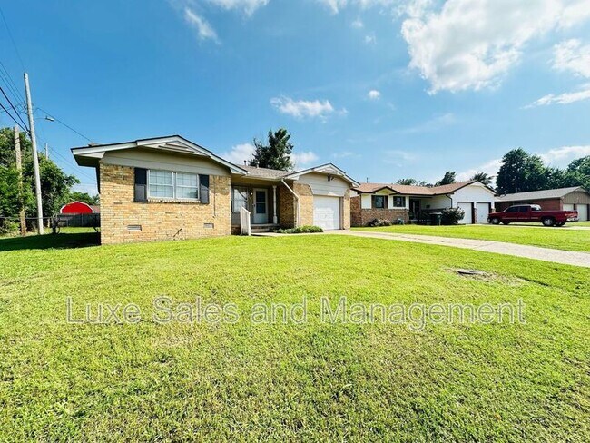 Photo - 908 Boykin Dr House