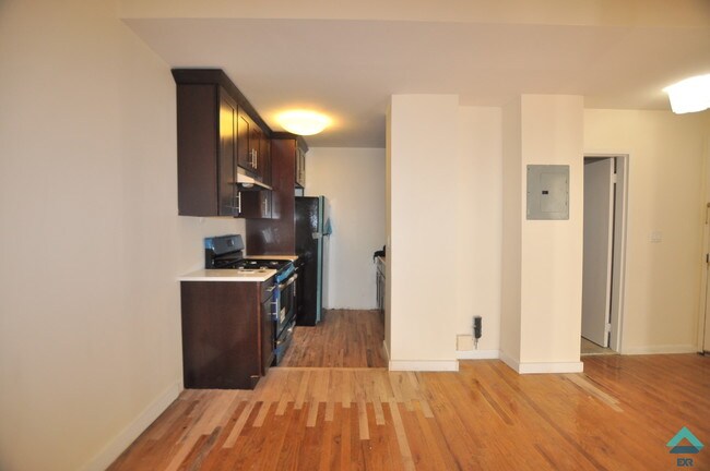 Building Photo - 649 Classon Ave