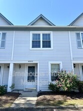 Building Photo - 4005 Salem Terrace