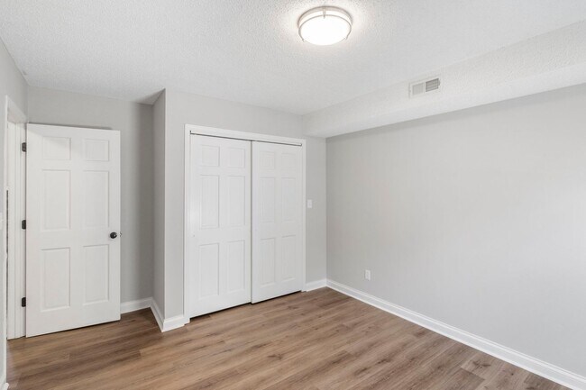 Building Photo - NEW 1720-1722-1724-1726 N Chapman Lane