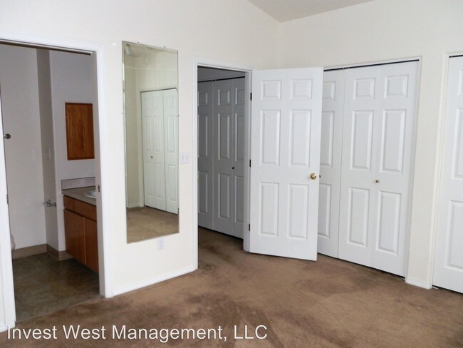 Foto del edificio - 703 E 39th St
