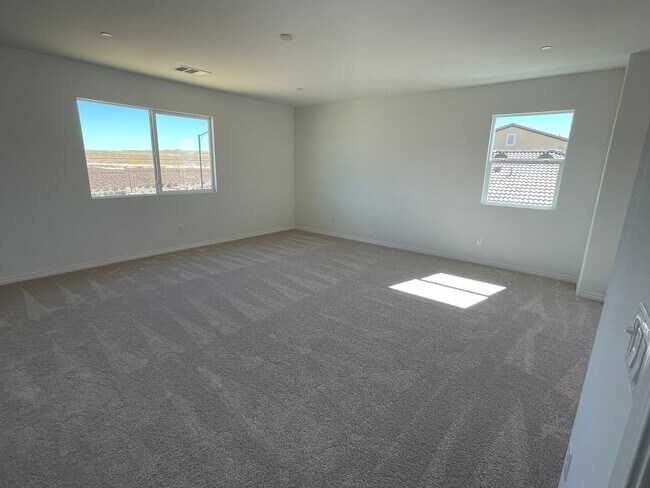 Foto del edificio - Newly Built 5 Bedroom in Beaumont