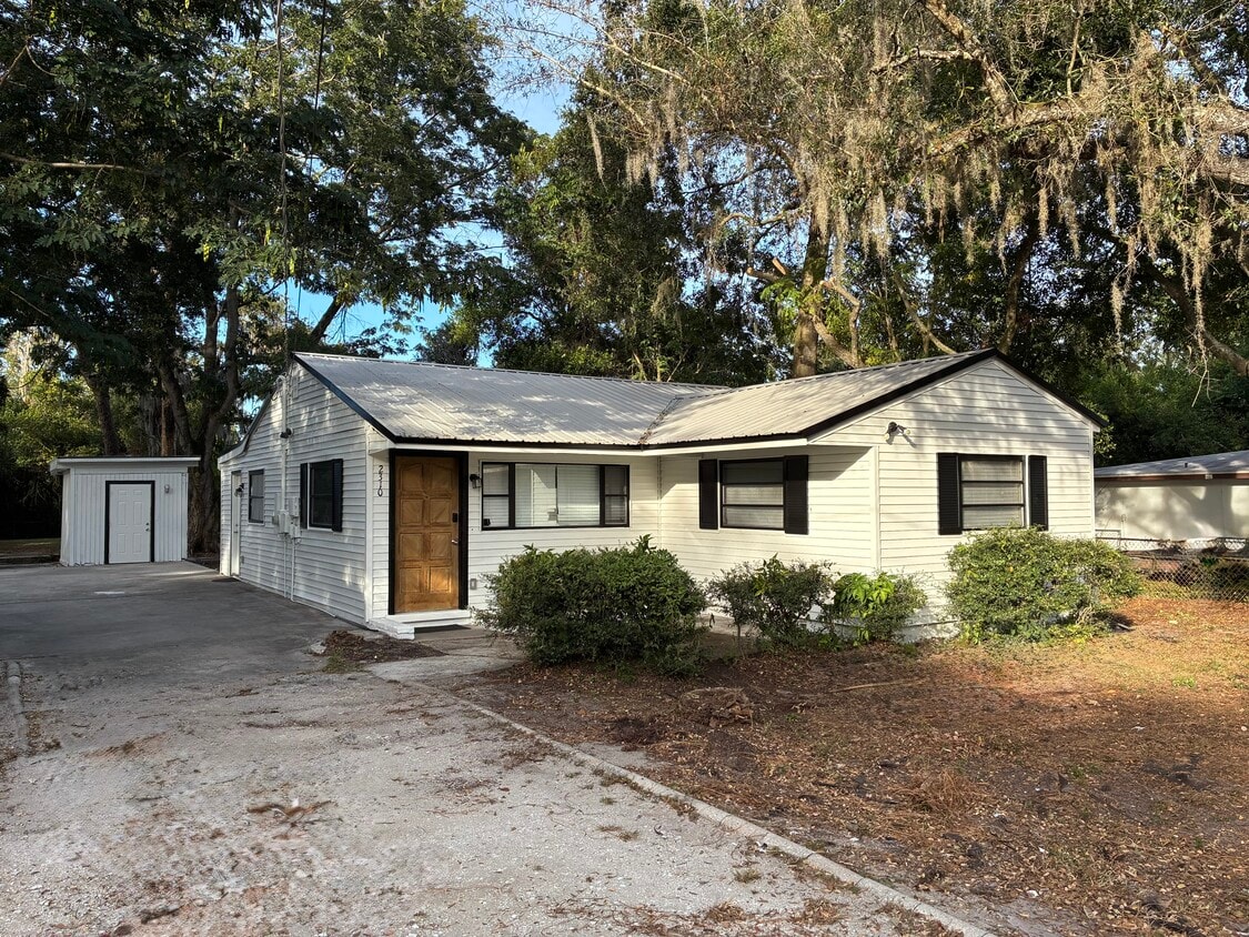 Photo - 2310 E Minnehaha St (Tampa, FL)