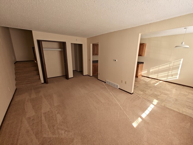 Building Photo - Pine Run Place Independent Living 55+