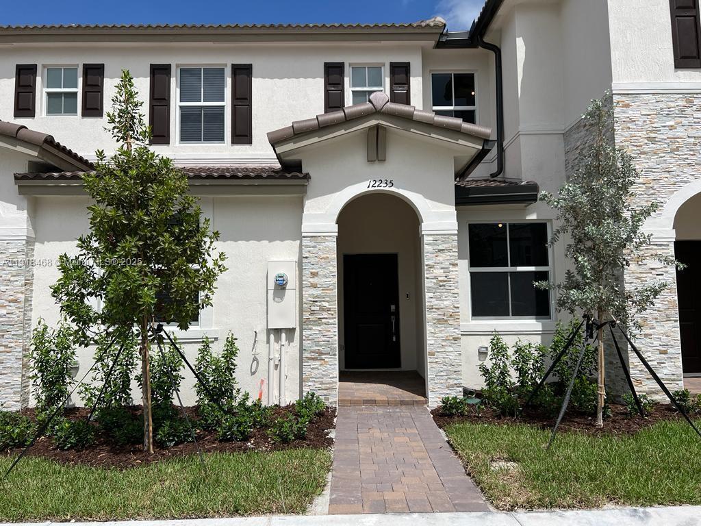 Foto principal - 12235 NW 23rd Path