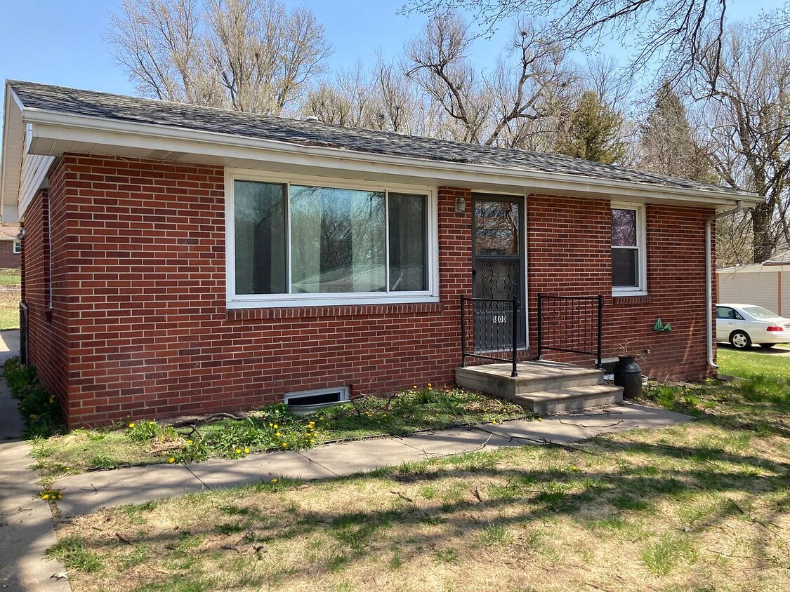 1800 N 56th St, Lincoln, NE 68505 House Rental in Lincoln, NE