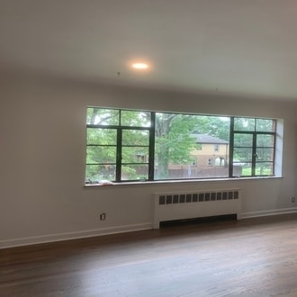 Building Photo - 1710 Avonlea Ave