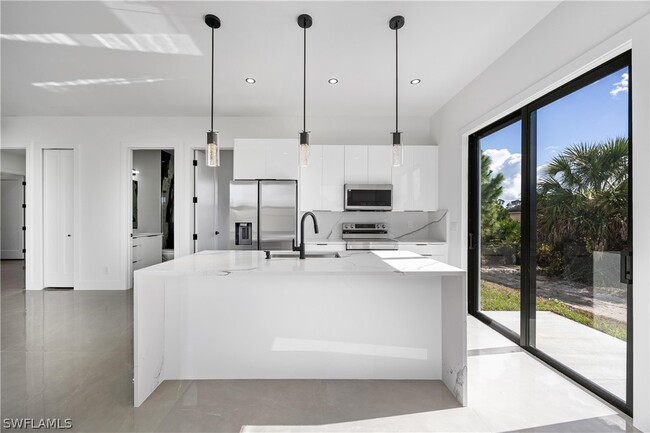 Foto del edificio - 1057 Halby Ave S