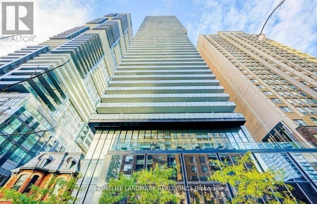 Building Photo - 15-PH15 Grenville St