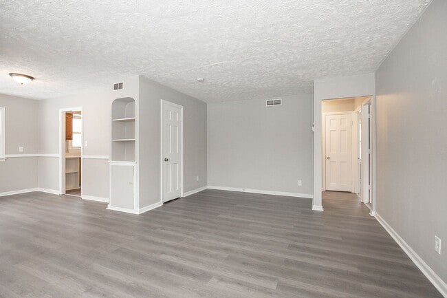 Building Photo - NEWLY RENOVATED! 3 BED, 1 BATH BEAUTIFUL SINGLE-FAMILY HOME IN CLEVELAND!