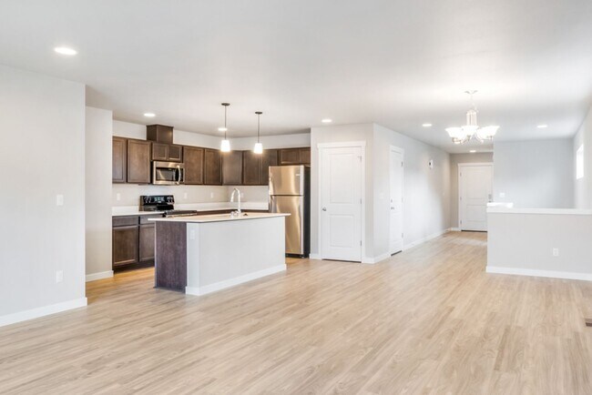 Foto del edificio - Newly Built 4bd 2.5ba in LSSD