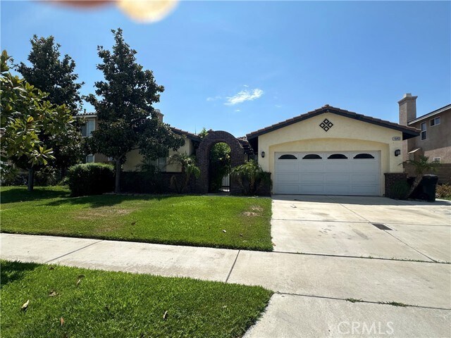 Foto del edificio - 16453 Freesia Ct