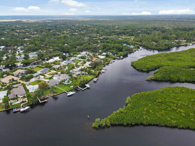 Foto del edificio - 8557 SE Merritt Way