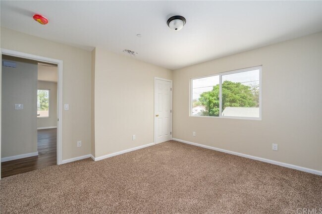 Foto del edificio - 924 Columbia St