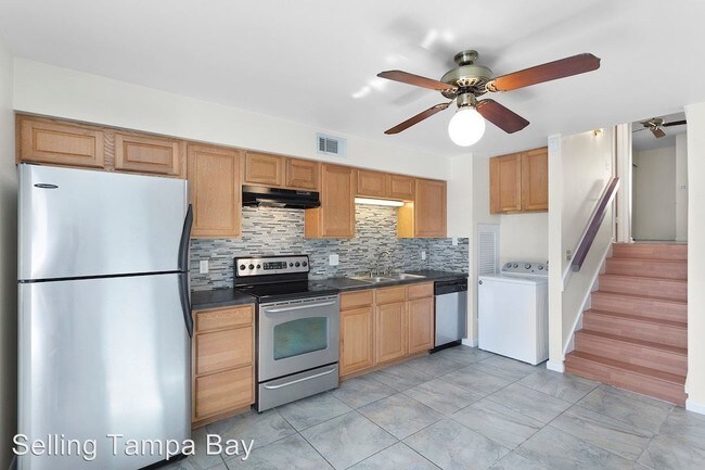 Building Photo - 2 br, 1.5 bath House - 4314 La Riviera Ct.