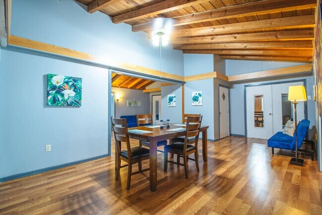 Foto del edificio - 1739 Grayson Dr