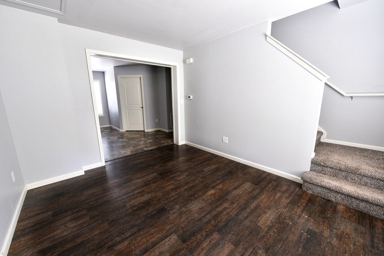 Foto principal - 83 Ennis Dr