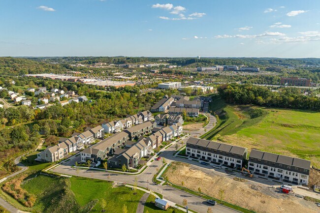 Building Photo - 405 Cranford Way