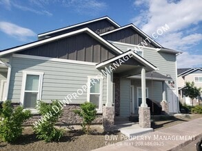 Building Photo - 608 N 44th St