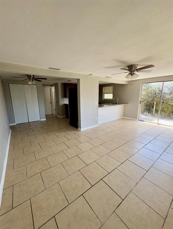 Foto del edificio - 11705 Meredith Ln