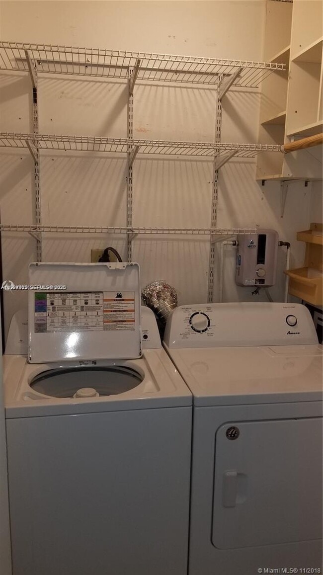 Building Photo - 5991 Washington St