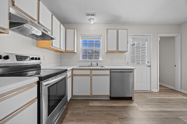 Building Photo - Welcome to Corbin Street!