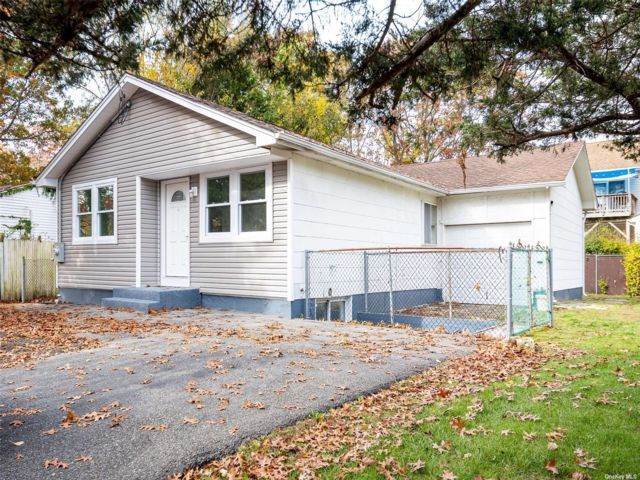 Primary Photo - 17 Sagewood Dr