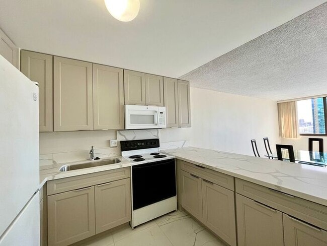 Photo - Kukui Plaza: Renovated 1 Bed, 1 Bath Condo...