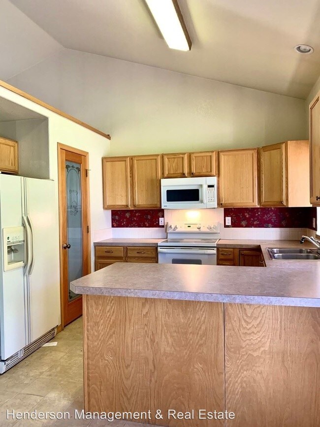 Building Photo - 3 br, 2.5 bath House - 2821 Monterey Bay