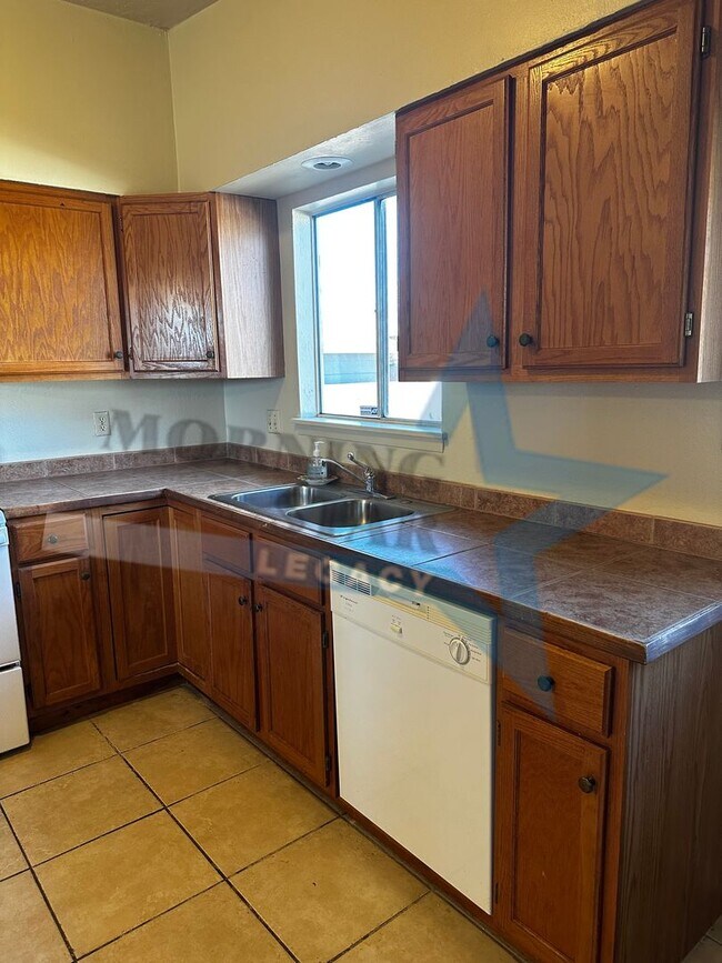 Foto del edificio - 1055 Wofford Dr