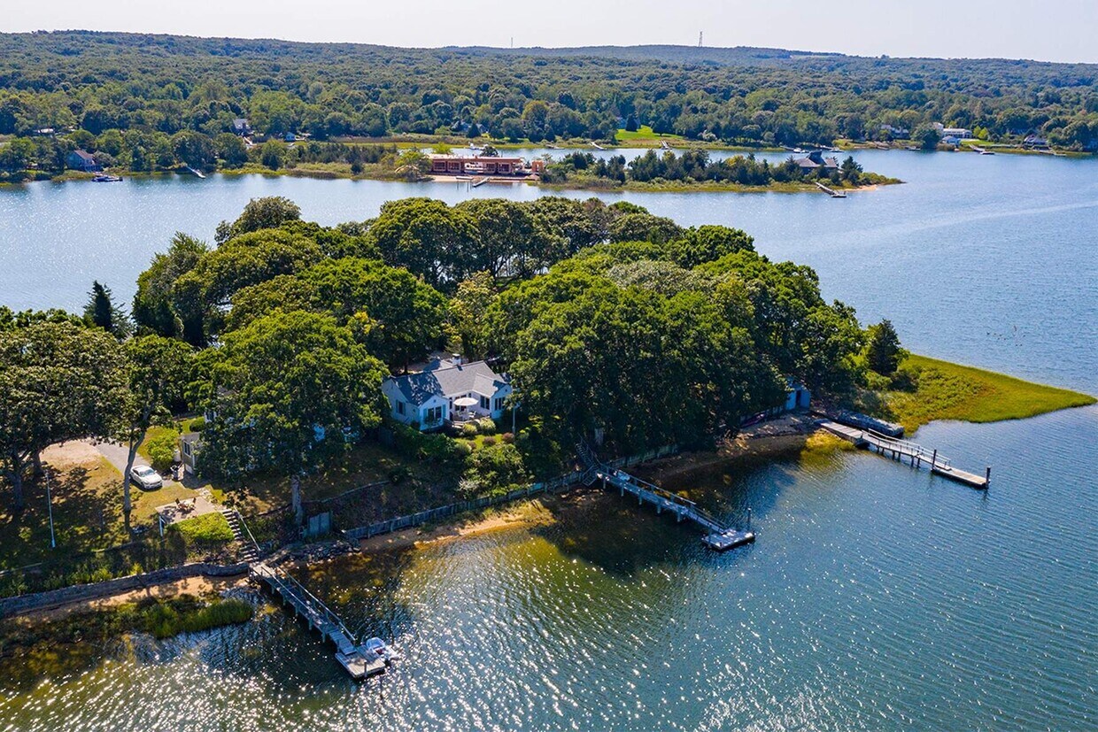 Foto principal - 5 Bluff Point Ln
