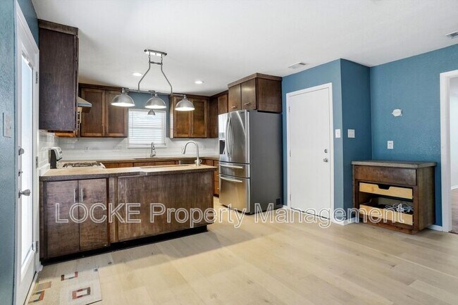 Foto del edificio - 1004 Usher St