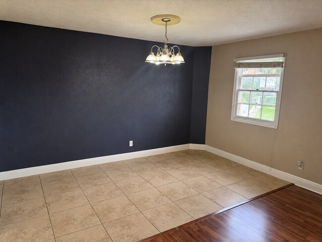 Building Photo - 13761 Juniper Blossom Dr