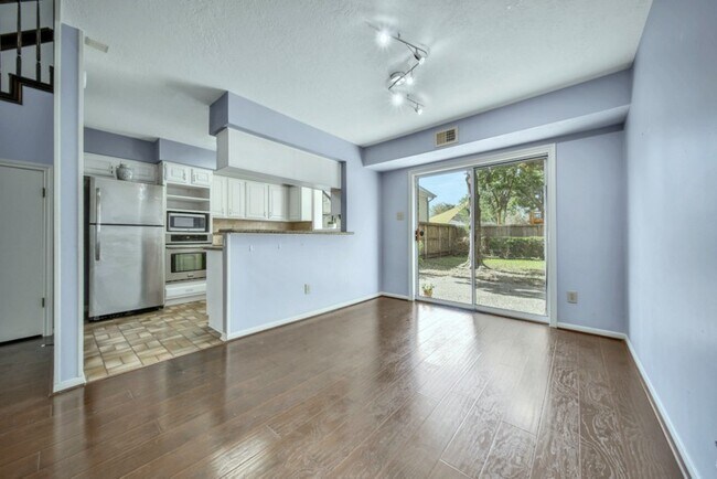 Foto del edificio - 4137 Ruskin St