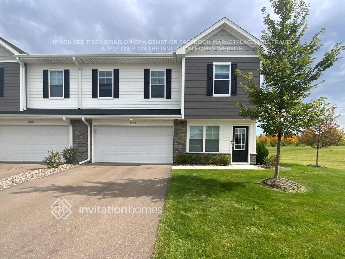 Foto principal - 10922 Glacier Ln N