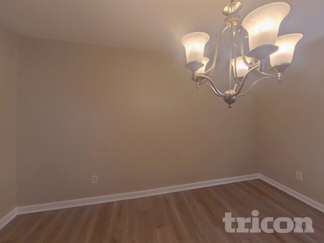 Foto del edificio - 535 Brentwood Blvd