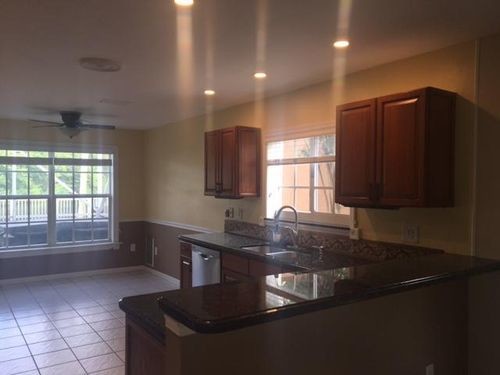 Building Photo - 10362 Buena Ventura Dr