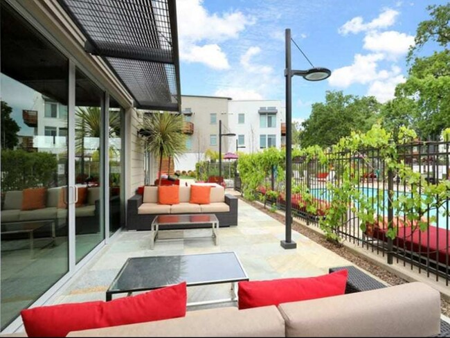 Outdoor Lounges | Apartments in Santa Rosa, CA | Annadel Apartments - Annadel