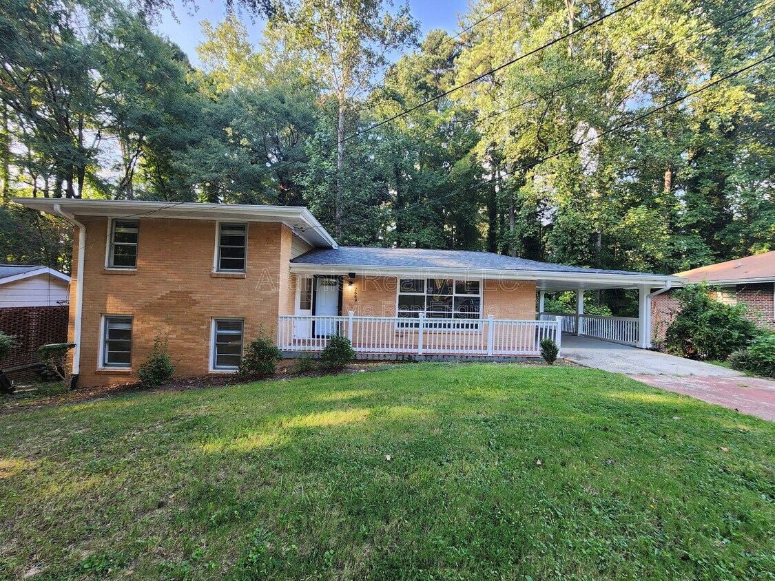 Foto principal - 2689 Collier Dr NW