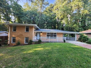 Building Photo - 2689 Collier Dr NW