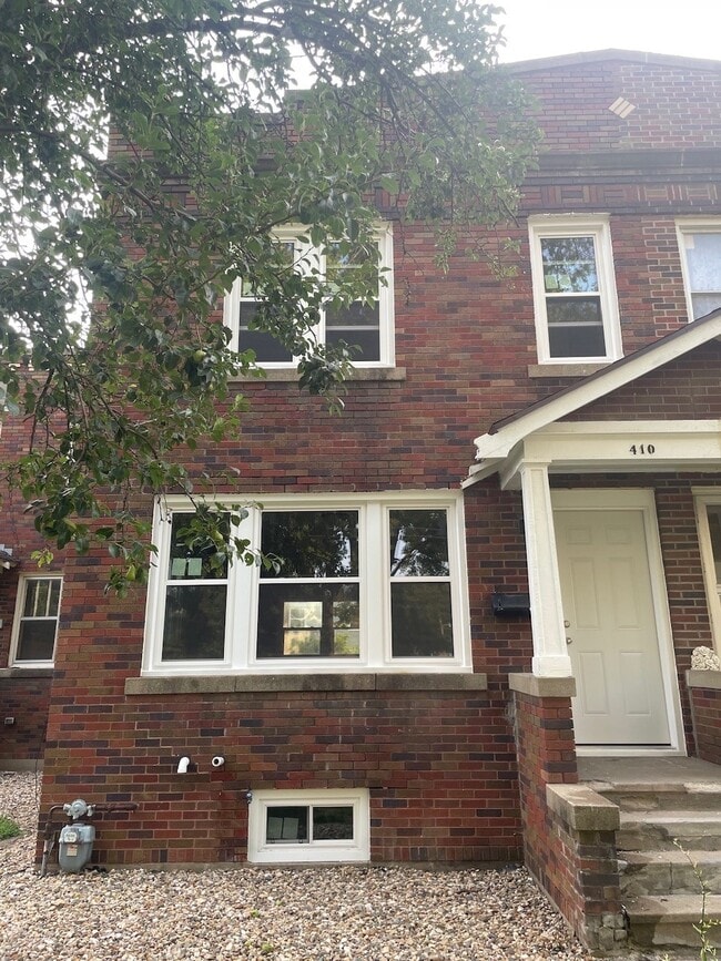Building Photo - 410 Belmont Ave
