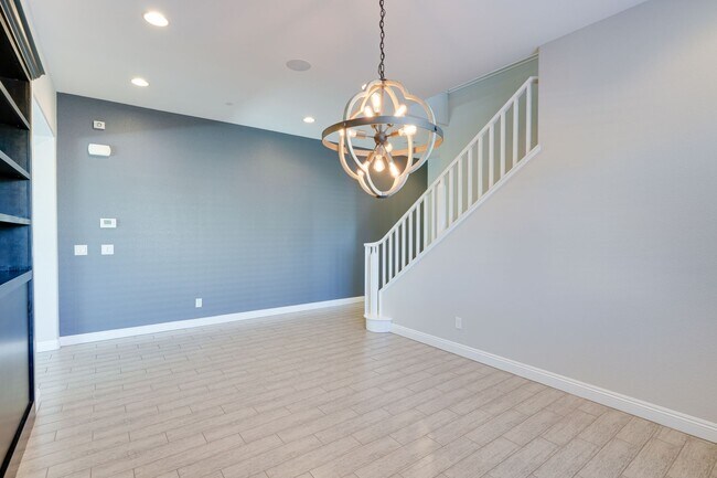 Foto del edificio - **Luxury 5 Bedroom Pool Home for Rent in Inspirada | Nearly 4,000 Sq Ft on Corner Lot**